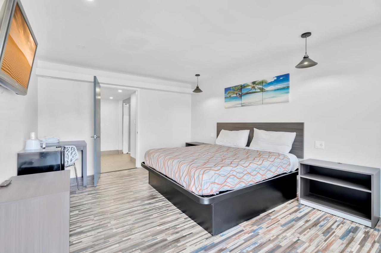 Tradewinds Motel Lakewood Exteriér fotografie
